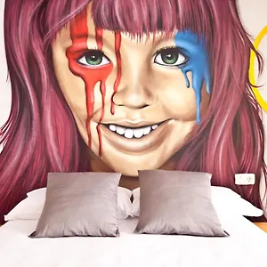 Ryans Budget Hotel Ibiza città